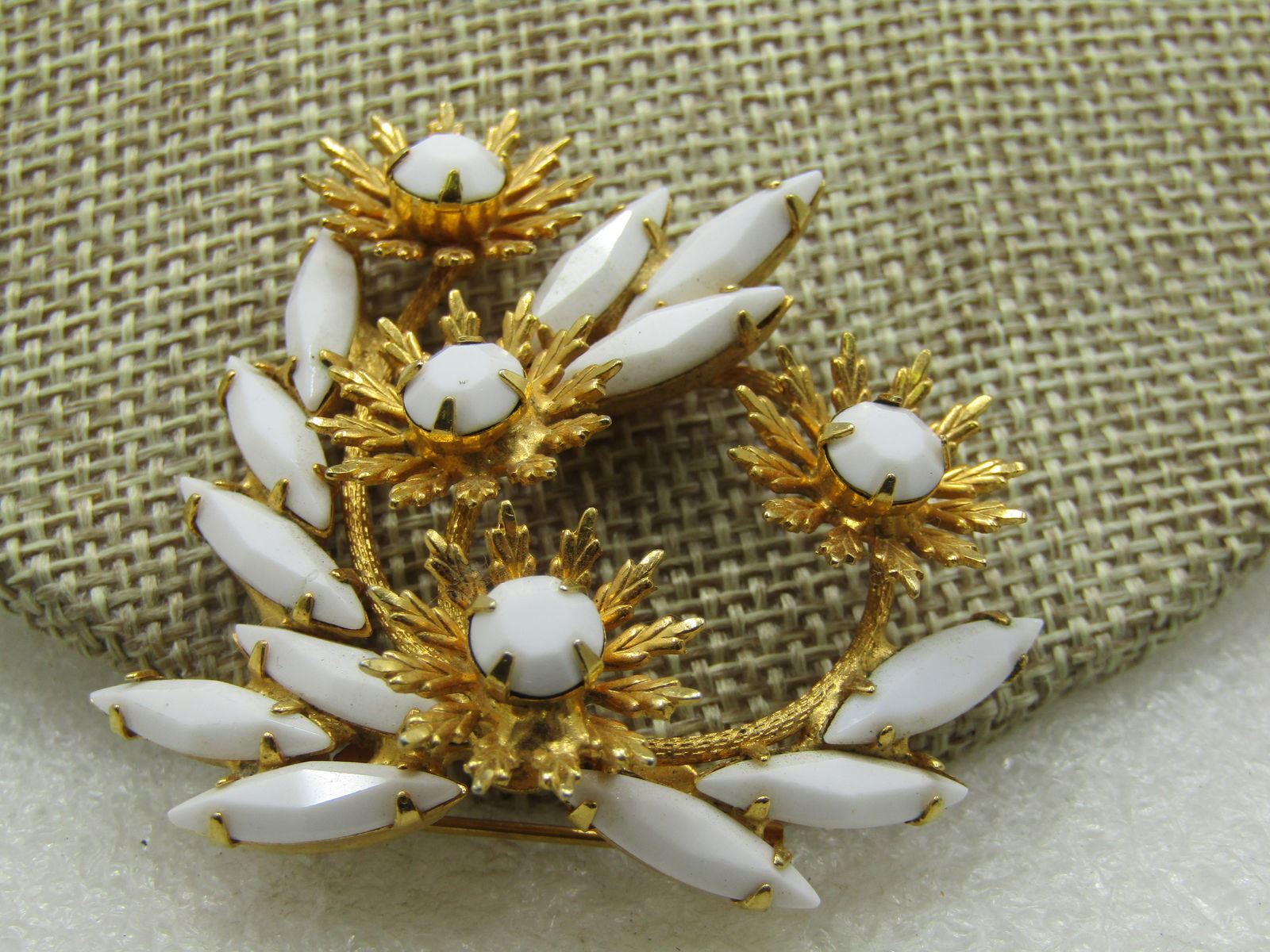 Vintage White Rhinestone Floral Brooch, 2", 1940's-1960's - 3