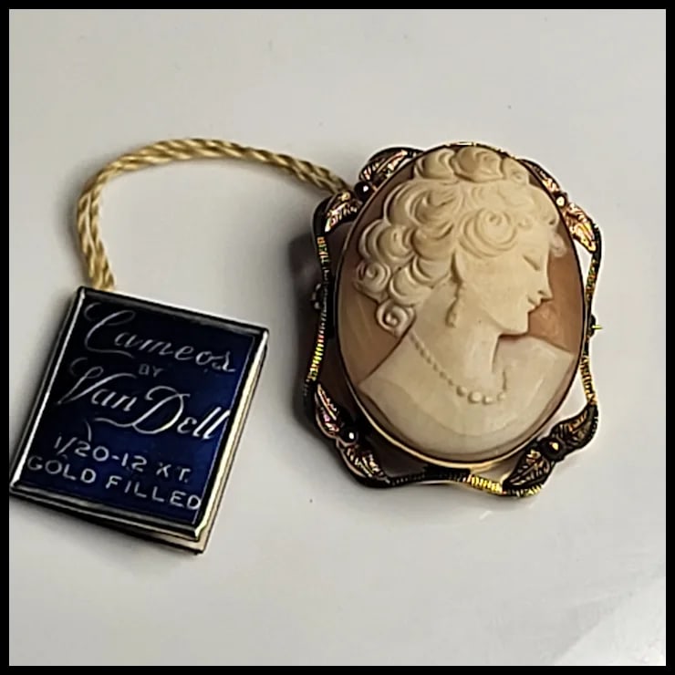 Vintage Van Dell Gold Filled Cameo Pin/Pendant/Brooch - 2