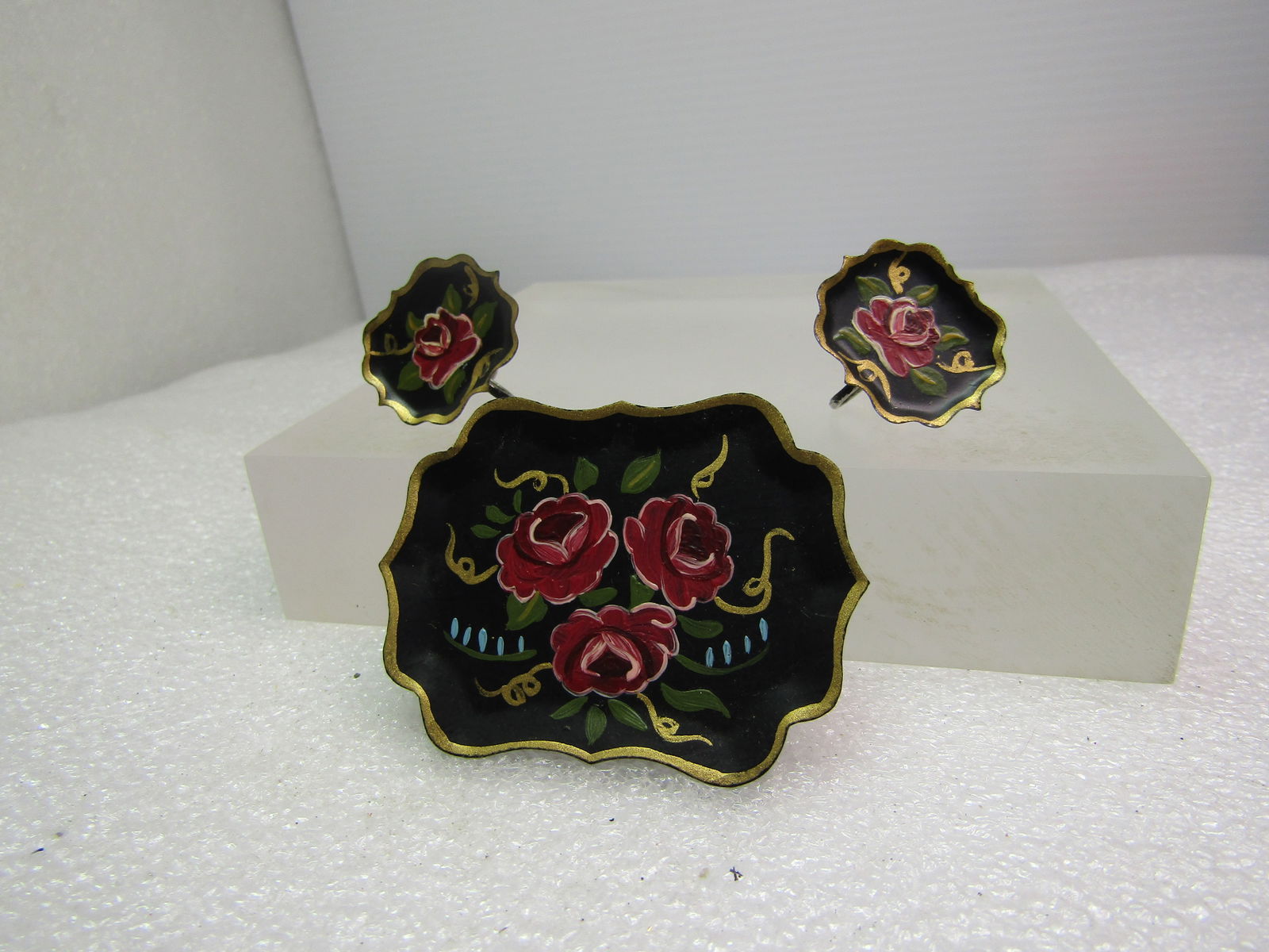 Vintage Tole Painted Floral Tray Brooch & Earrings Set, Screwback. 1950's-1960's - 2