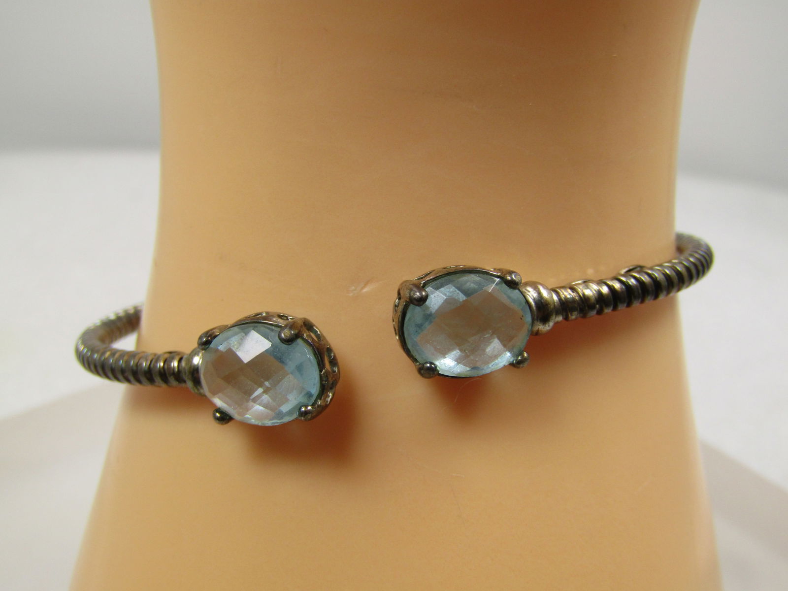 Vintage Sterling Top Opening Bangle/Cuff Bracelet, Blue Glass Stones, 1980's, Signed: Vintage Sterling Top Opening Bangle/Cuff Bracelet, Blue Glass Stones, 1980's, Signed with a name that begins with a D is a long name that cannot be made out. It is also marked .925 and Italy and M, 1.