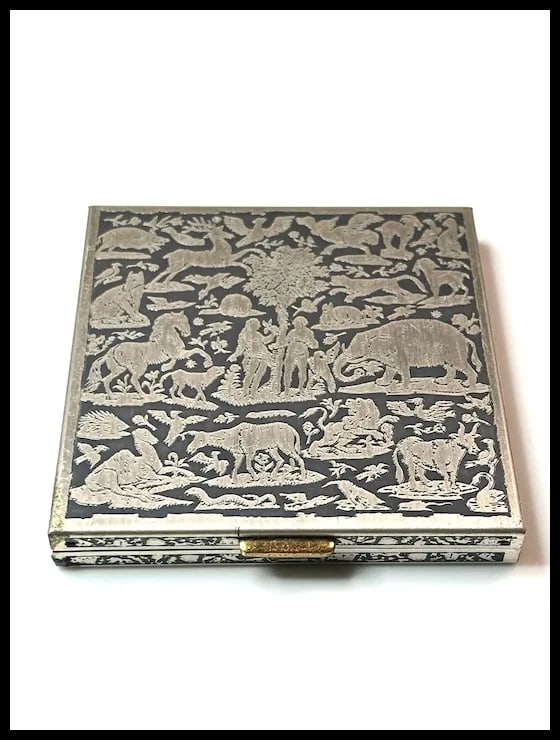 Vintage French Volupte Adam and Eve Compact - 3