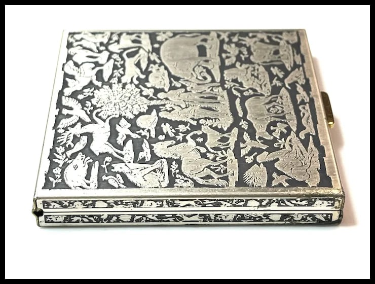 Vintage French Volupte Adam and Eve Compact - 4