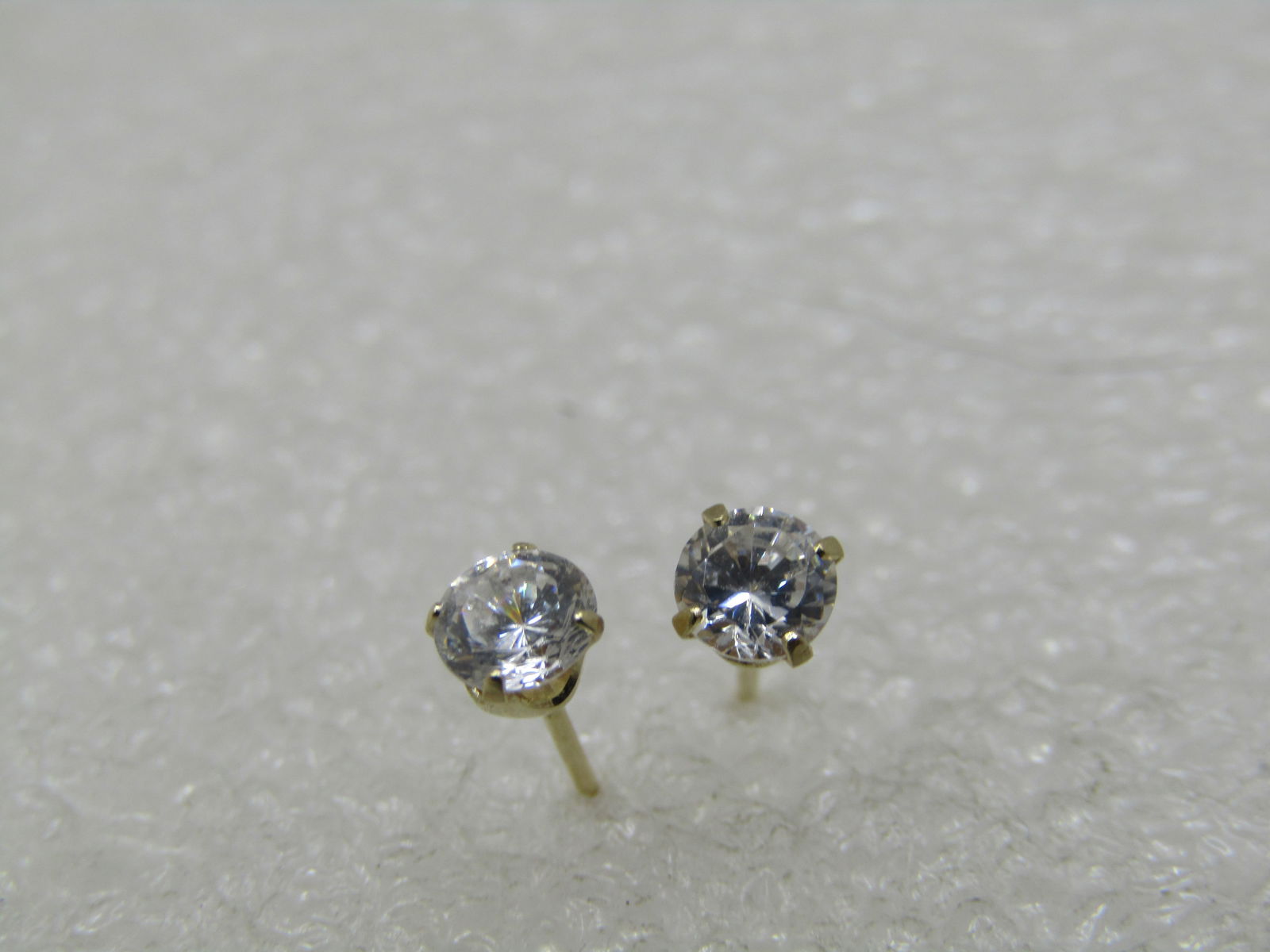 Vintage 14kt CZ Stud Earring, Signed AZ - 2