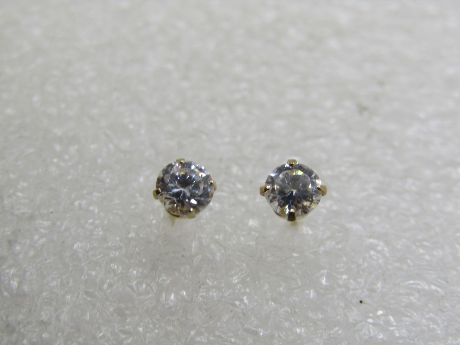 Vintage 14kt CZ Stud Earring, Signed AZ - 5
