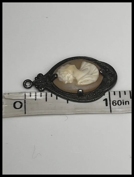 Vintage Carved Shell Cameo and Marcasite Pendant - 5