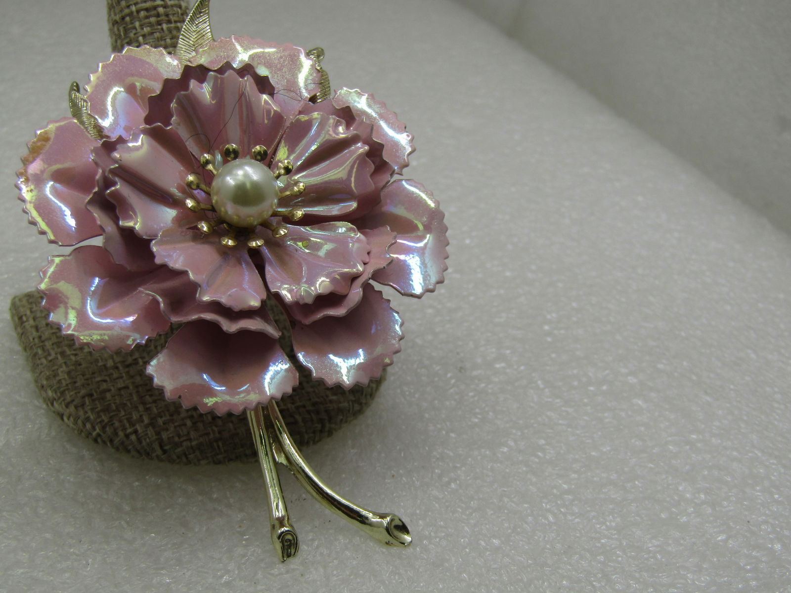 Vintage Iridescent Pink Enameled Carnation Floral Brooch, Faux Pearl, 1960's - 3