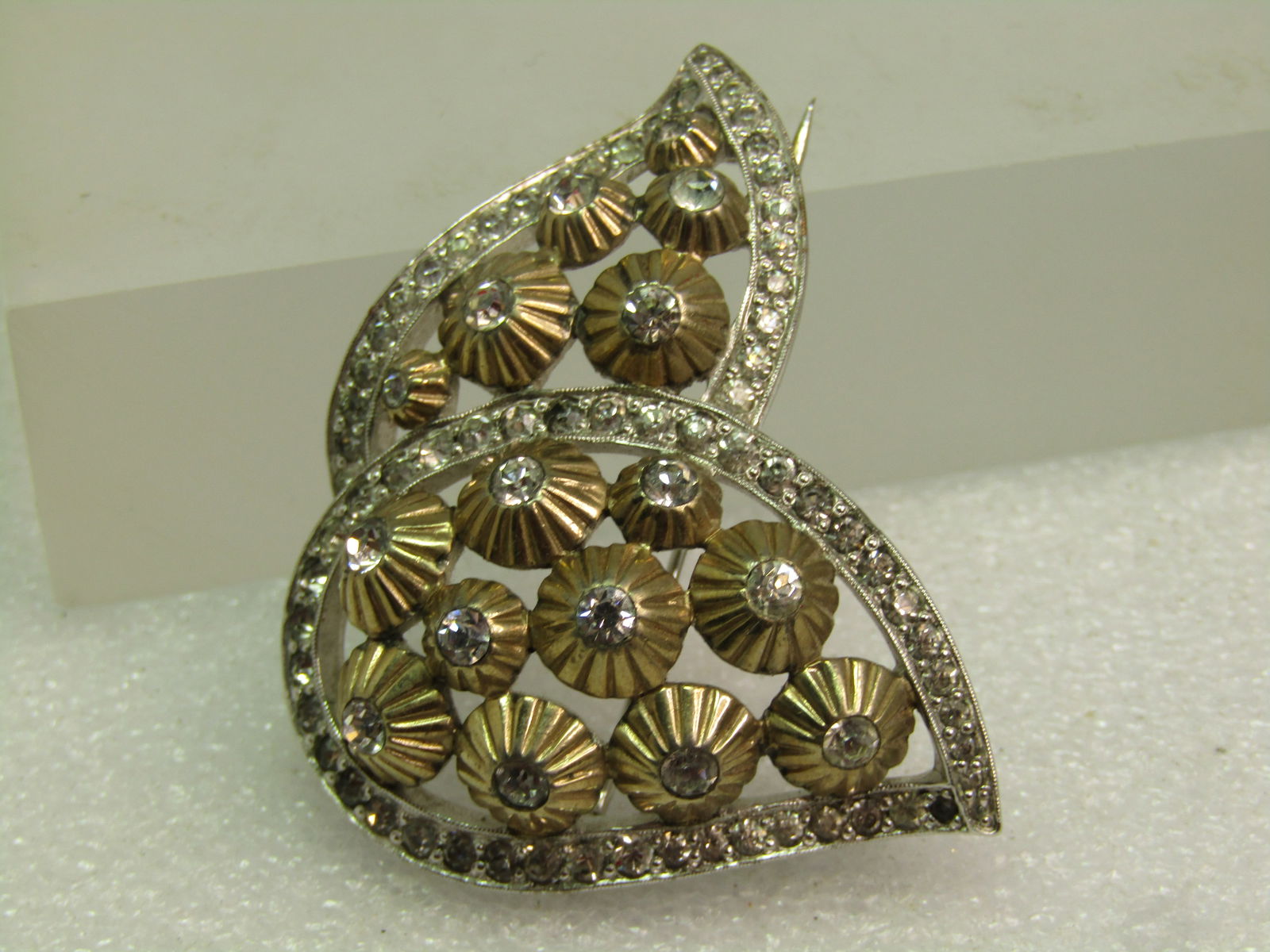 Vintage Jomaz Two-Tone Winged Brooch, Rhinestones, 1940's-1950's - 8