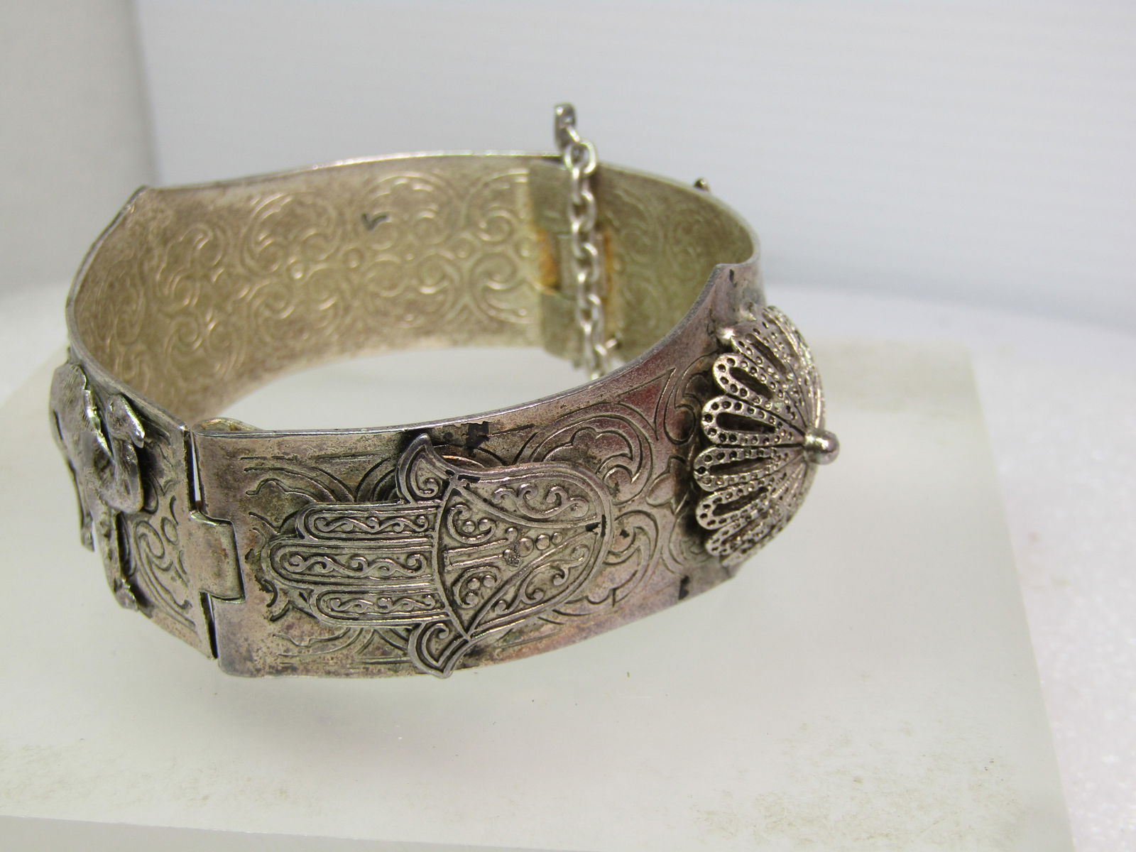 Vintage Hinged Hand of Fatima Bangle Bracelet, Pin Clasp, Middle East, 1950's-1960's, 7" - 3