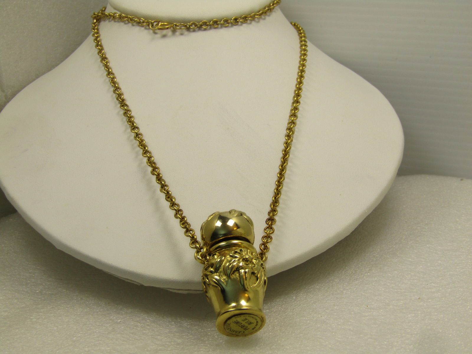 Vintage Max Factor of Hollywood Rare Perfume Floral Urn Necklace, Geminesse, 1960's-1970's: Vintage Max Factor of Hollywood Rare Perfume Floral Urn Necklace, Geminesse fragrance. It has the label on the base which states Geminesse Perfume, .04 Fl. Oz., Max Factor, Hollywood, CA 90026. The