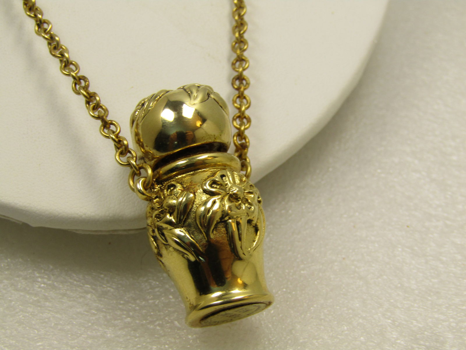 Vintage Max Factor of Hollywood Rare Perfume Floral Urn Necklace, Geminesse, 1960's-1970's - 2