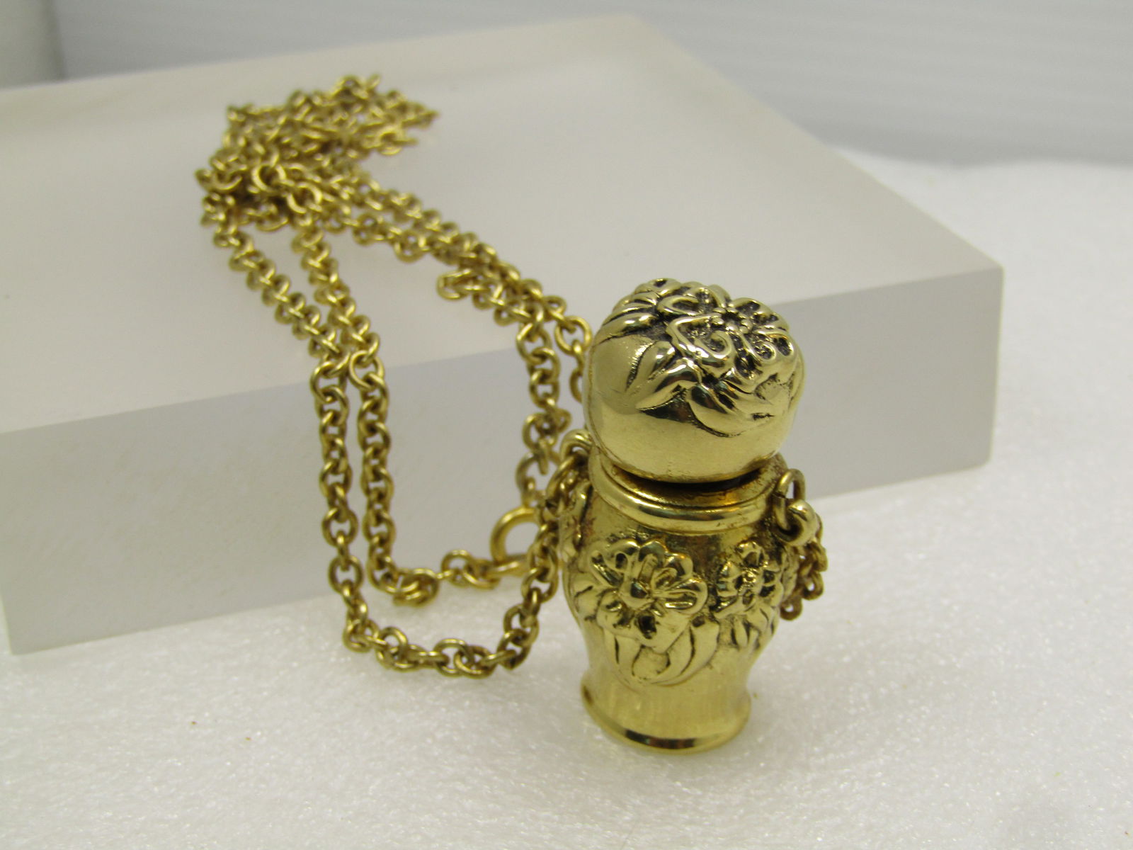 Vintage Max Factor of Hollywood Rare Perfume Floral Urn Necklace, Geminesse, 1960's-1970's - 5