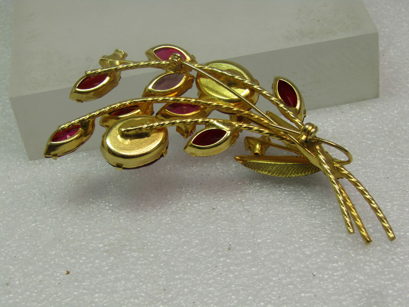Vintage Red Rhinestone Floral Brooch, Enameled Leaves, 1960's Juliana D&E - 5