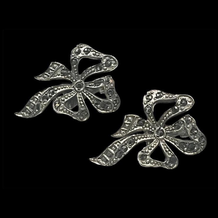 Vintage Marcasite Ribbon Clip Earrings (1 of 5)