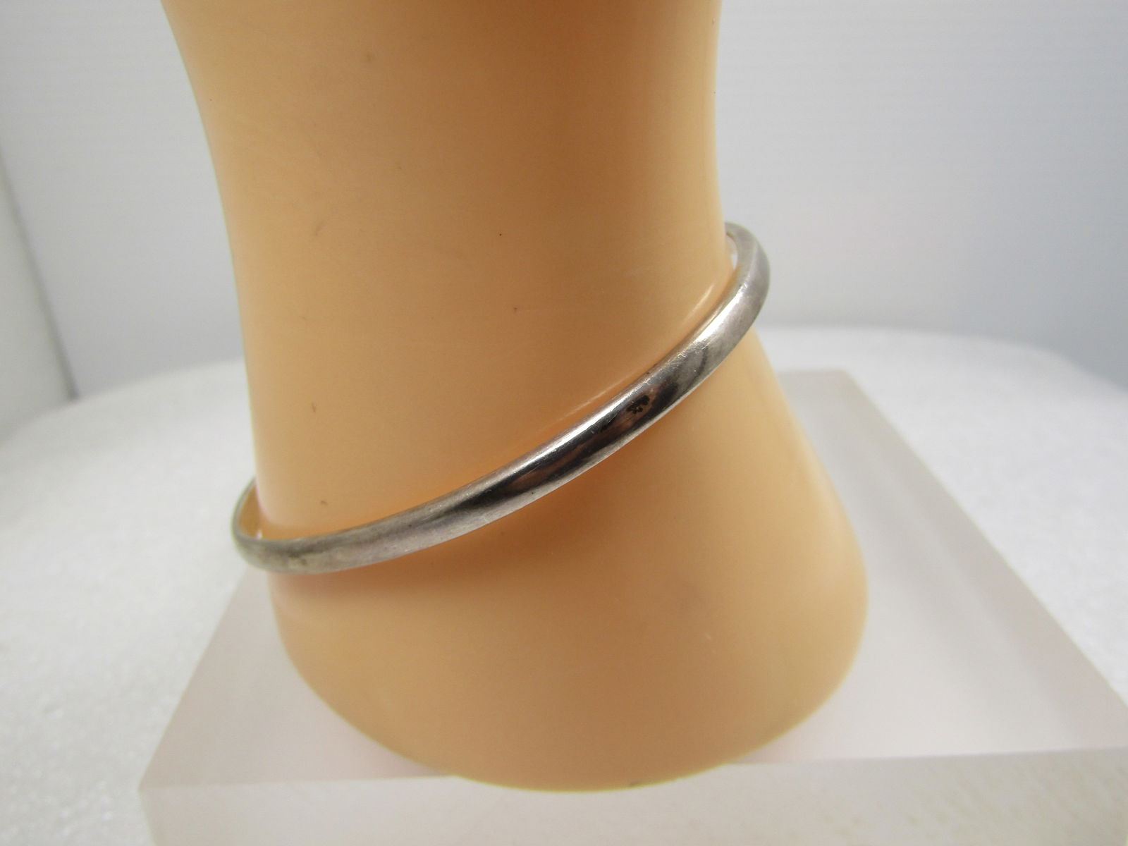 Vintage Sterling, Onyx and Brace Cuff Bracelet, Top Clasp, Signed TS, Later 1900's. - 3