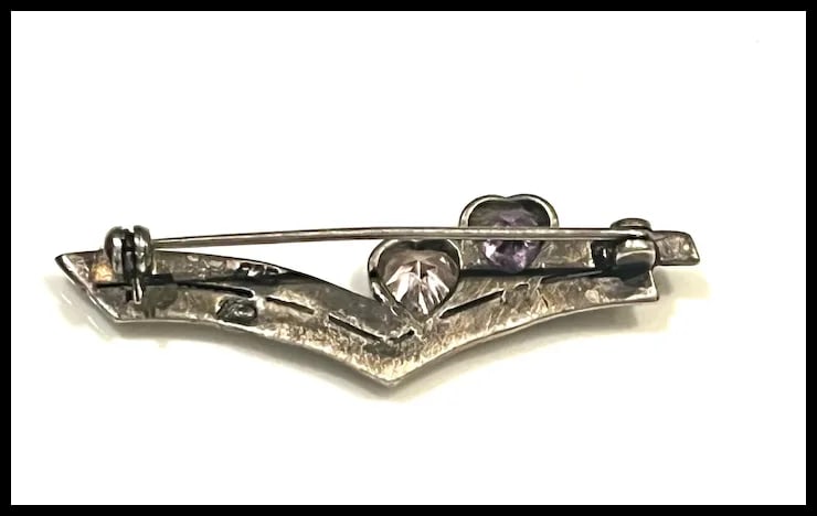 Vintage Sterling Silver Marcasite Brooch with Amethyst & Morganite Hearts - 4