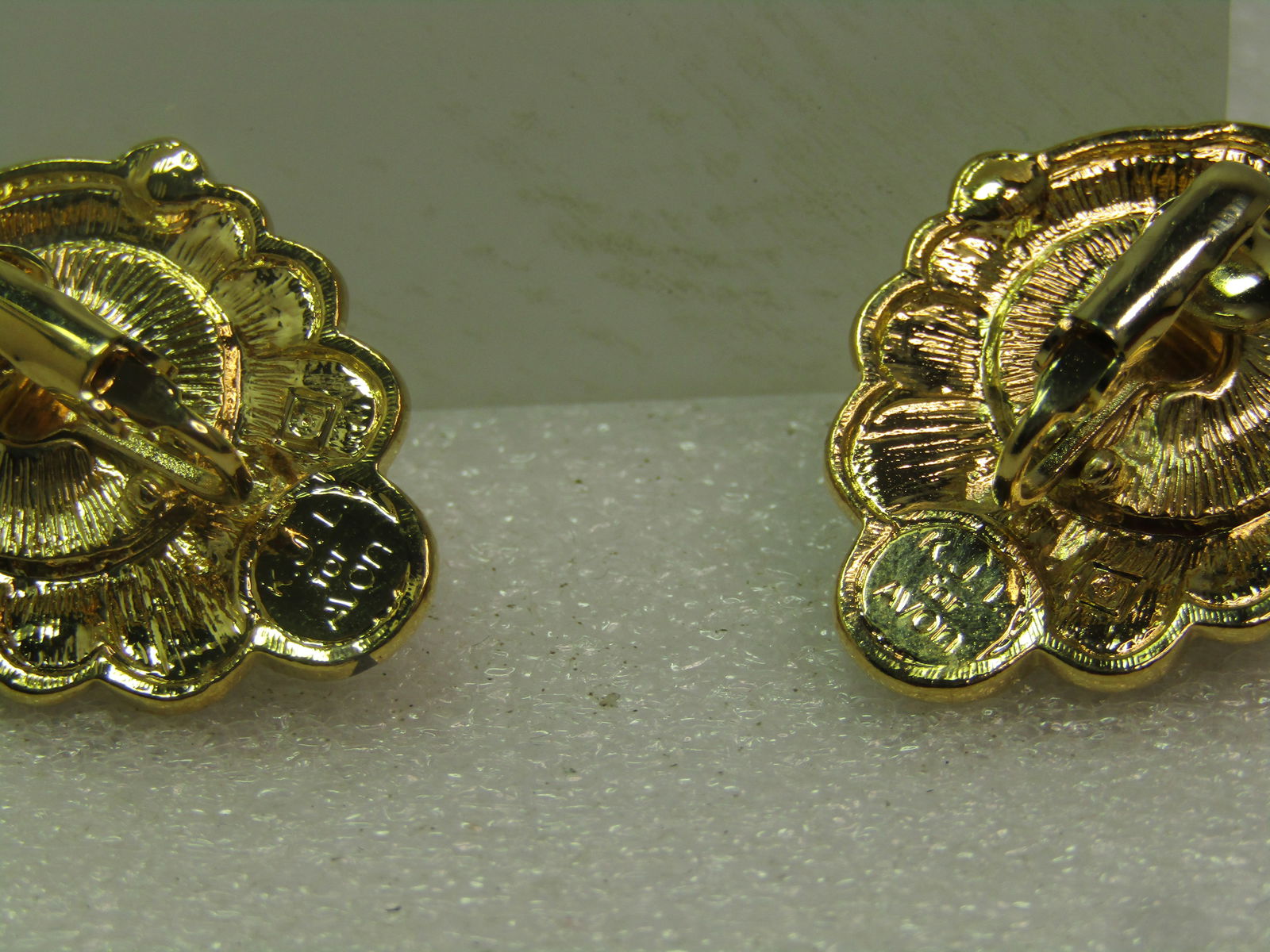 Faux Pearl Renaissance Pearl Earrings, Clip, Jay Kenneth Lane for Avon, 1980's-2000's - 6