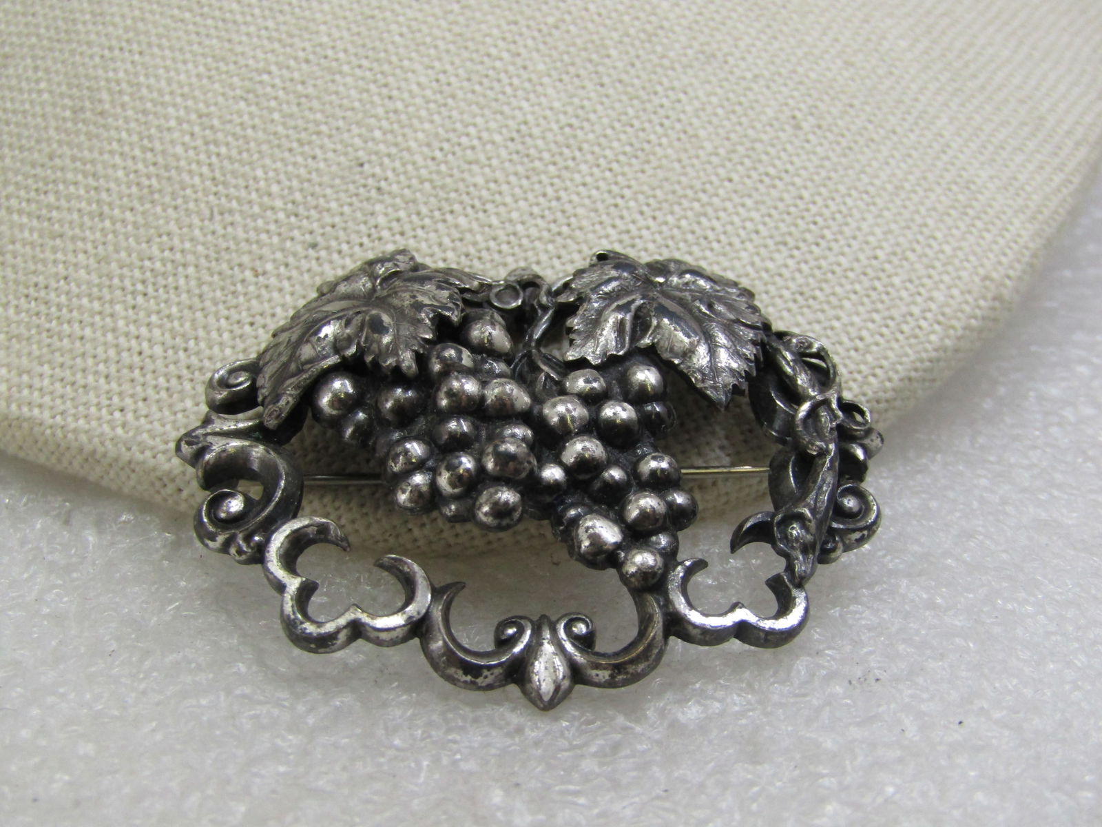 Vintage Grape Cluster & Vine Brooch, 1940's, 1.75" (1 of 6)