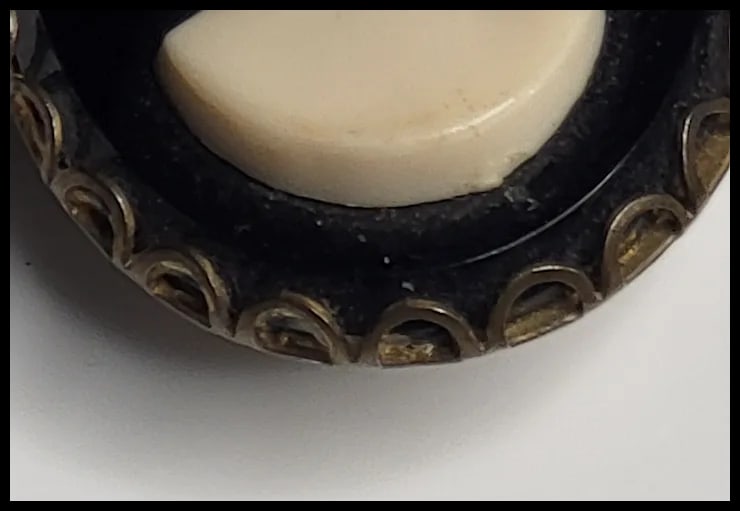 Vintage Black Costume Cameo Brooch/Pin - 4