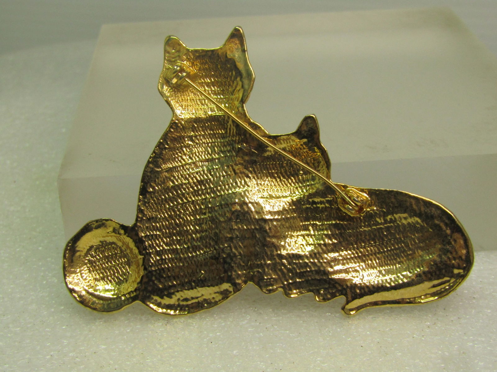 Vintage Cats and Yard Brooch, 1980's, Large, Gold-Tone - 5