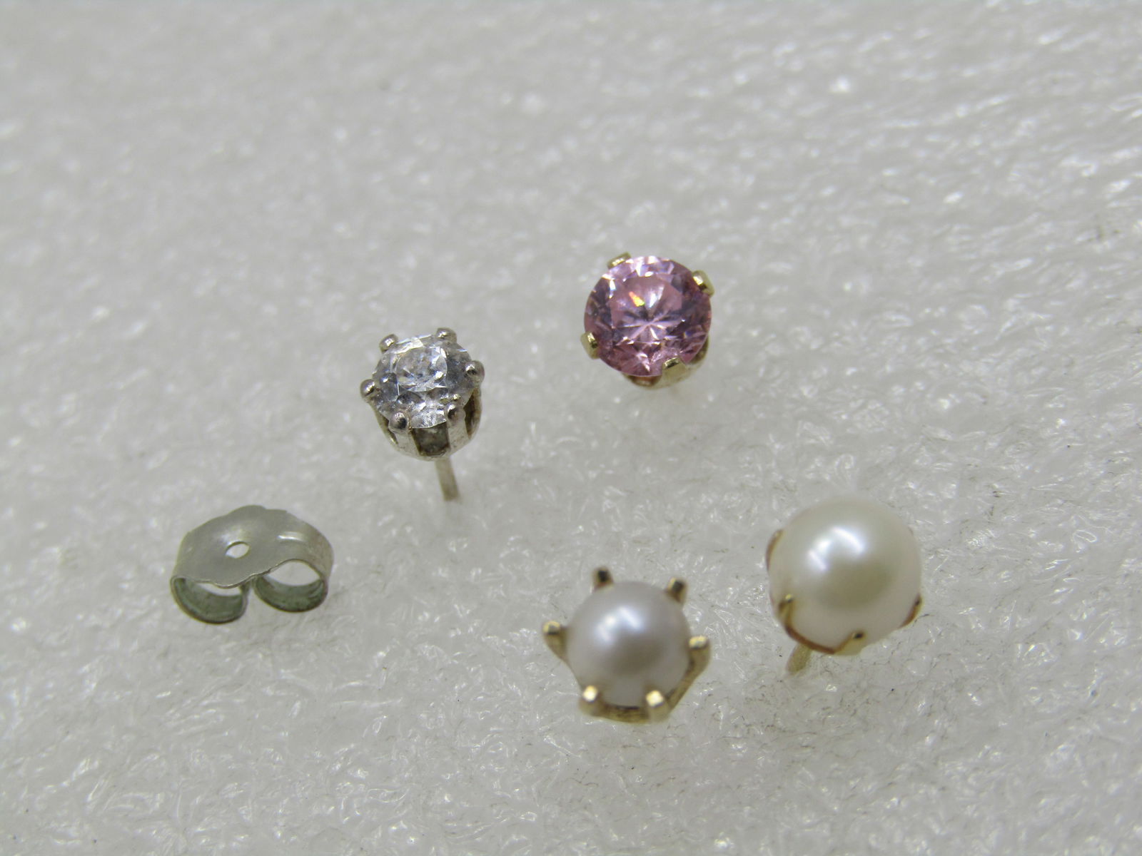 Vintage 3 14kt Single Earrings, 1 Sterling Single Earring, Pierced - 3