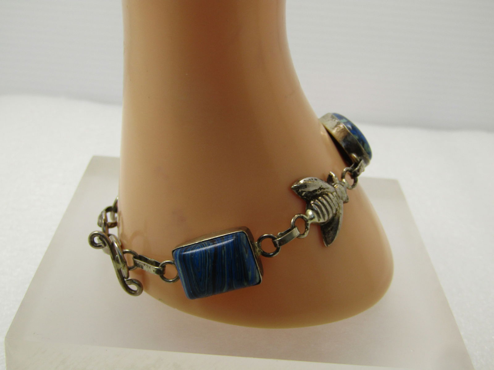 Vintage Faux Blue Agate Bee Link Bracelet, Silver Tone, Toggle Clasp, 7"-8", 1990's - 3