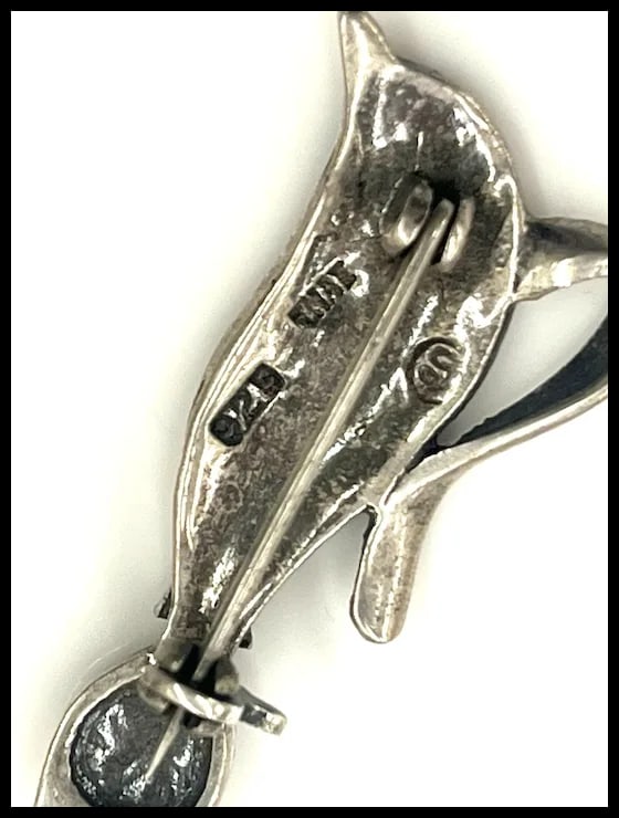 Vintage Sterling Silver Marcasite Tall Cat Brooch/Pin- Signed - 5