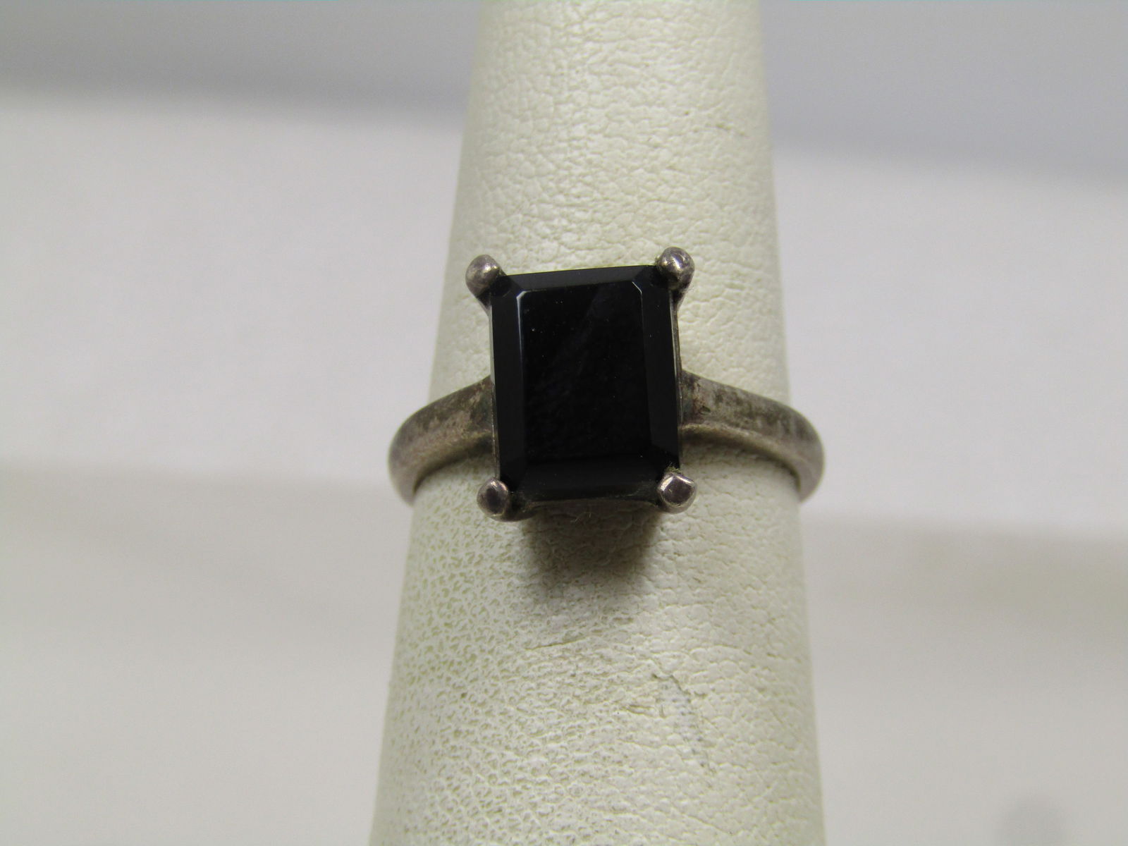 Vintage Sterling Black Onyx Ring, Rectangular Cut, Sz. 6, 1960's-1970's (1 of 7)