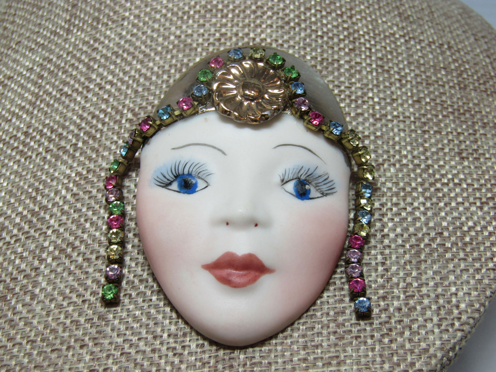 Vintage Porcelain Flapper Girl Brooch with Rhinestones, 1980's - 6