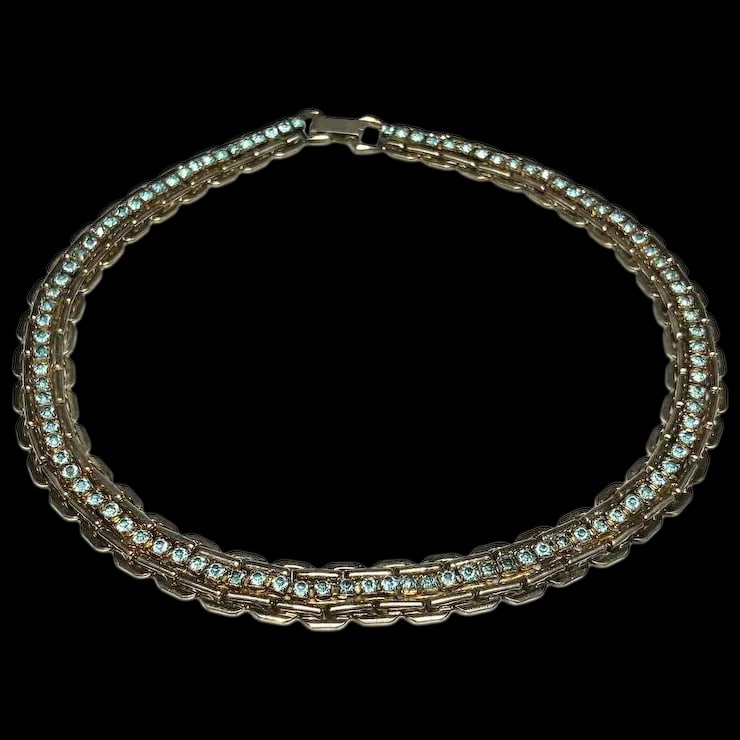 Vintage Heavy Chain and Blue Rhinestone Statement Necklace: Title: Vintage Heavy Chain and Blue Rhinestone Statement Necklace Description: Vintage Heavy Chain and Blue Rhinestone Statement NecklaceHallmarked: No Hallmark NoticedWeighs: 75 grams Measures