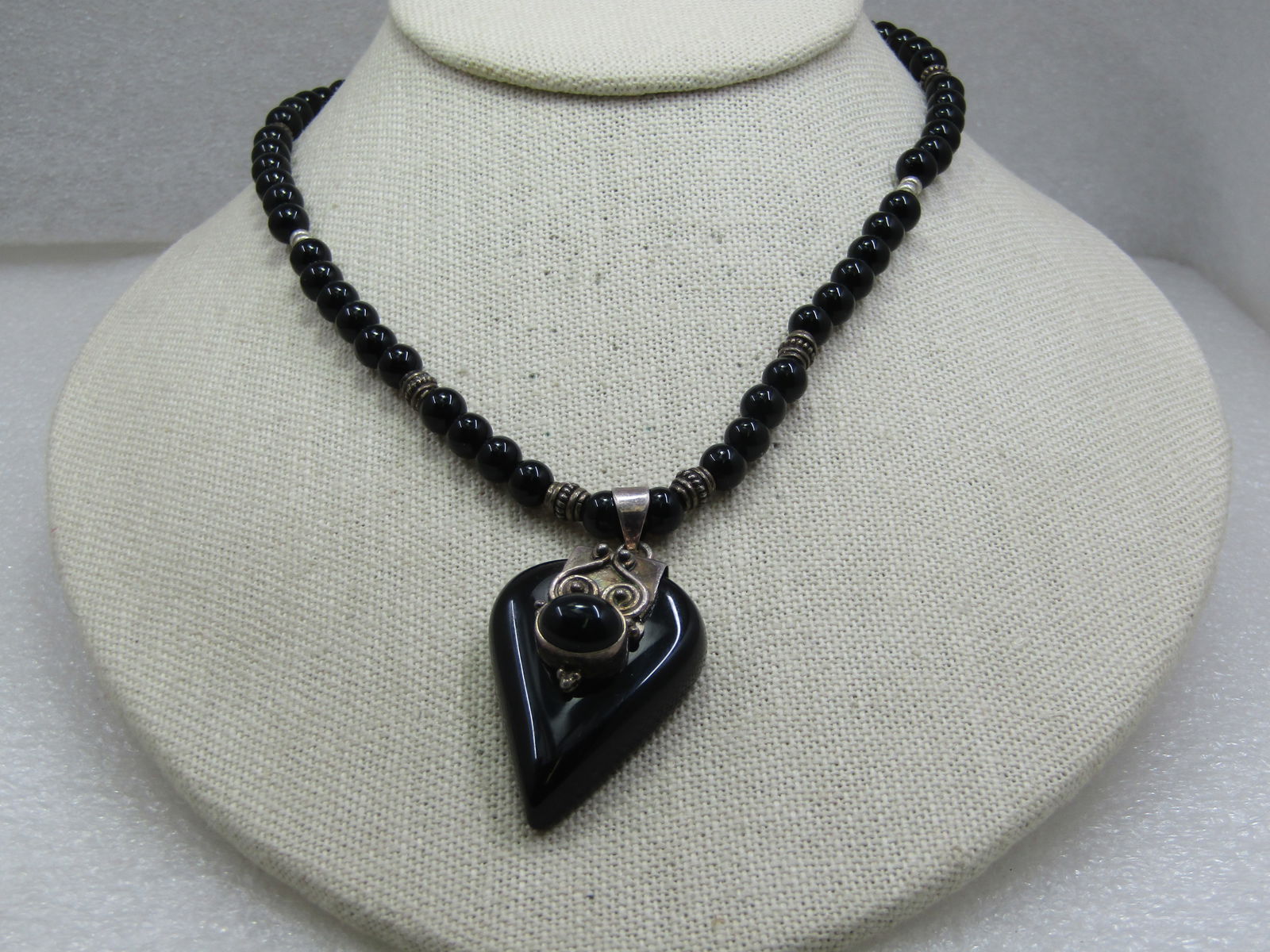 Vintage Sterling & Onyx Bali to Southwestern Necklace, Toggle, 17" - 2