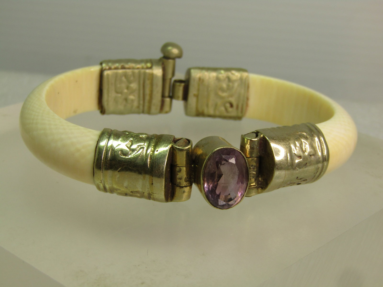 Vintage Bone Cuff Bracelet with Amethyst, Pin Clasp, 6.75", 1970's-1980's: Vintage Bone Cuff Bracelet with Amethyst, Pin Clasp, 6.75", 1970's-1980's, possibly older. Most of these bracelets are made with a carved bone - this may be bone or something else. Upon research, bone