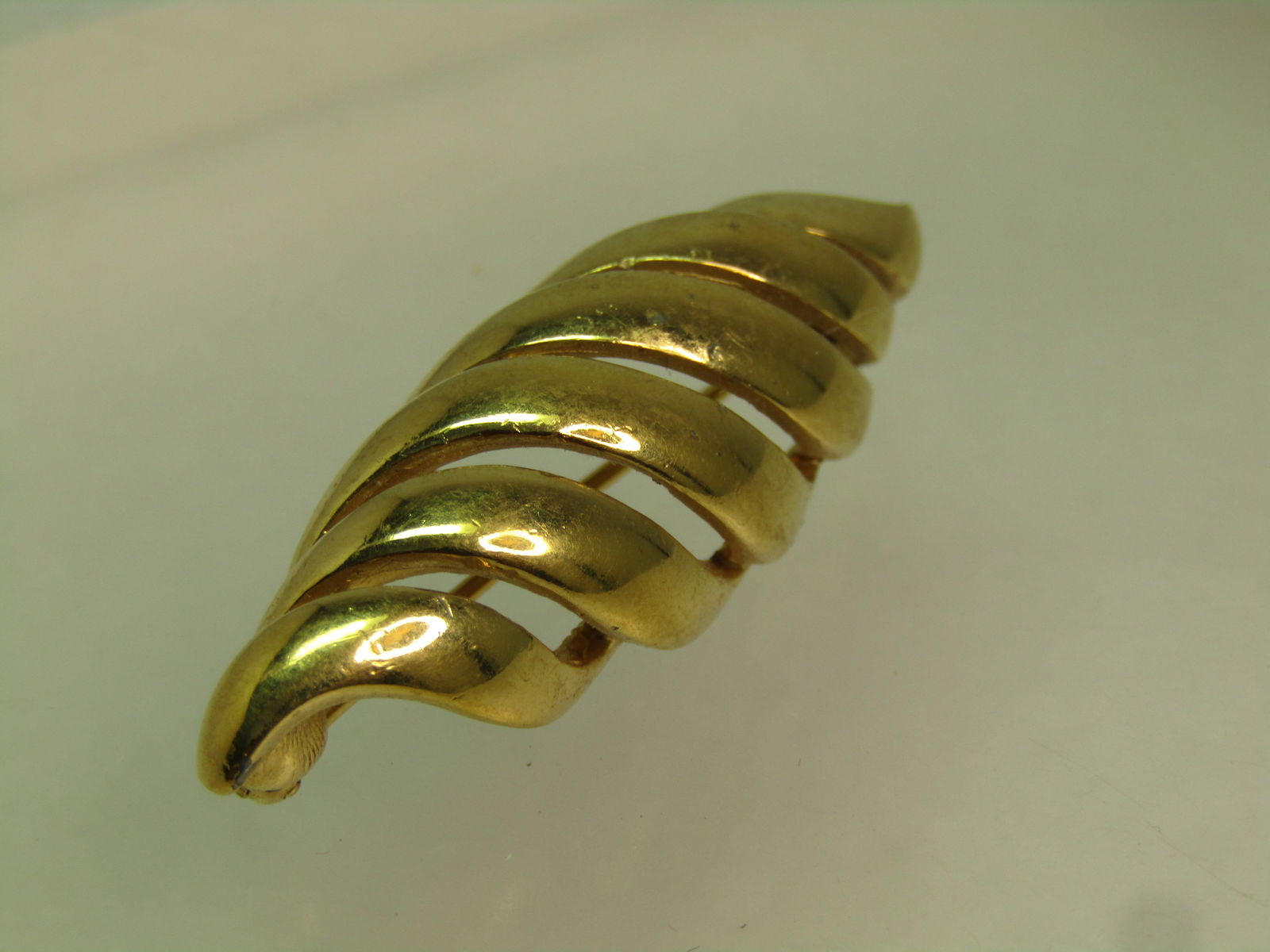 Vintage Open Shell Design Spiral Brooch, Signed Ciner, 1980's-1990's - 3