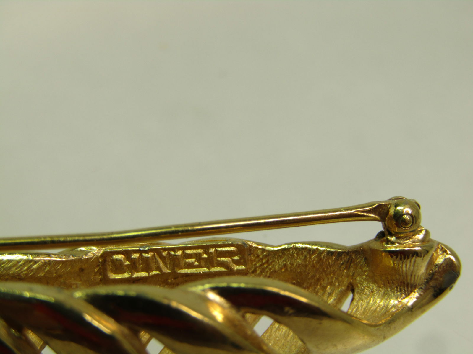 Vintage Open Shell Design Spiral Brooch, Signed Ciner, 1980's-1990's - 5