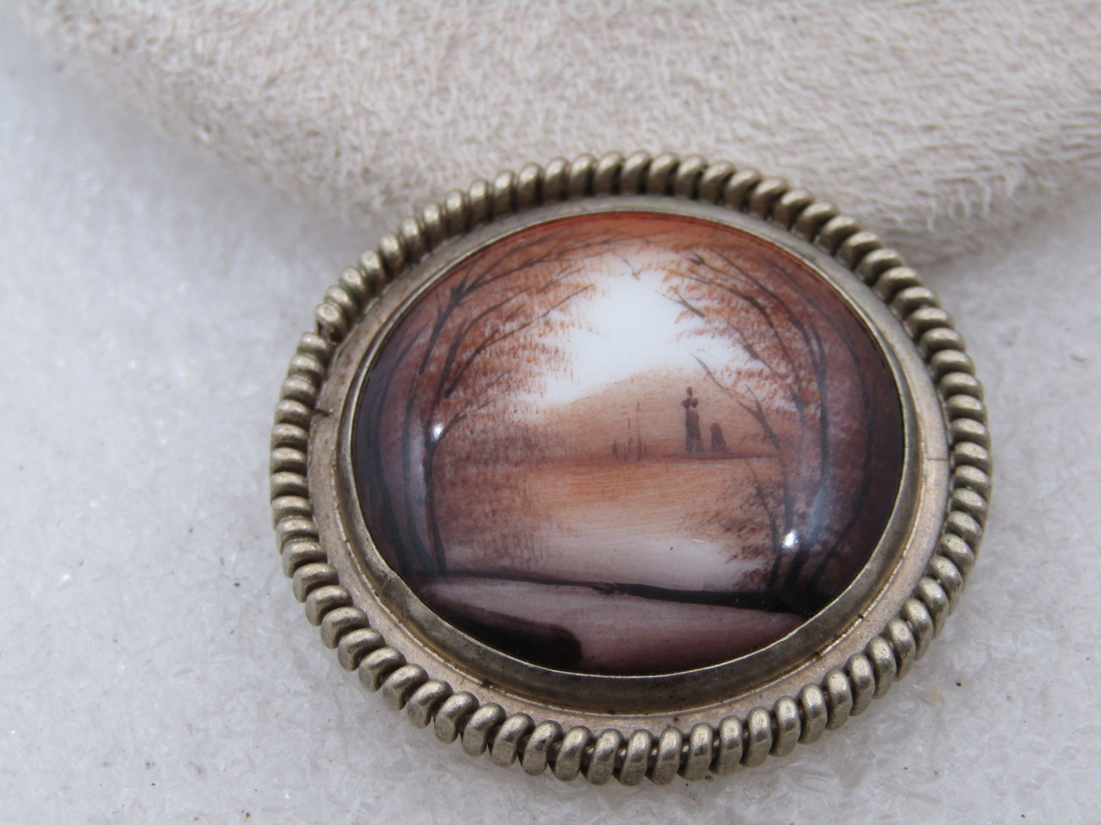 Vintage Painted Scenery Round Brooch, Silver Tone, C-Clasp - 3