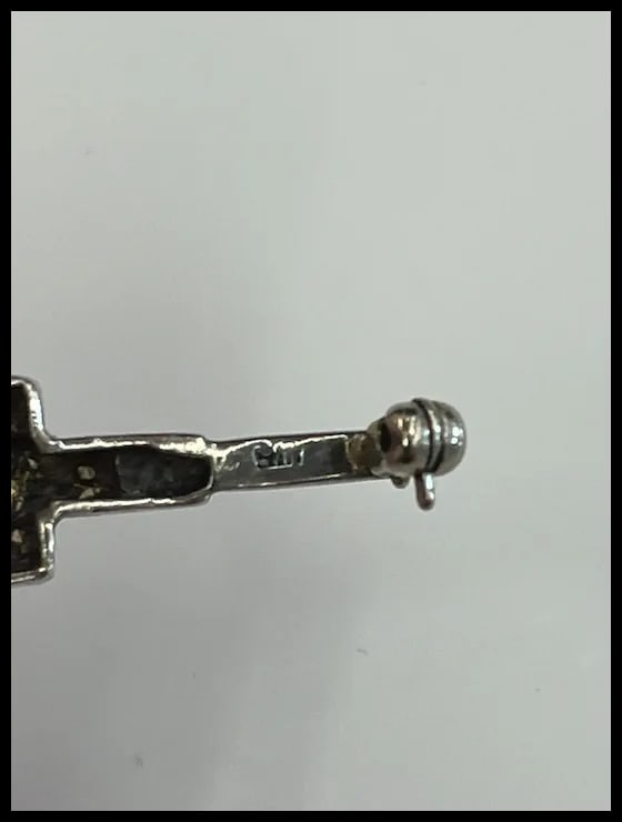 Vintage Lot of Art Deco Brooches set with Chrysoprase and Marcasite - 9