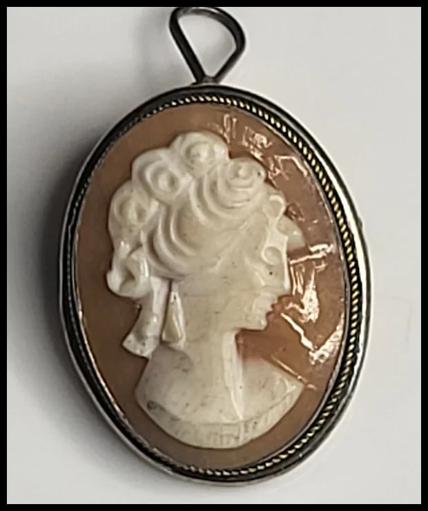 Silver Cameo Brooch/Pin/Pendant - 2