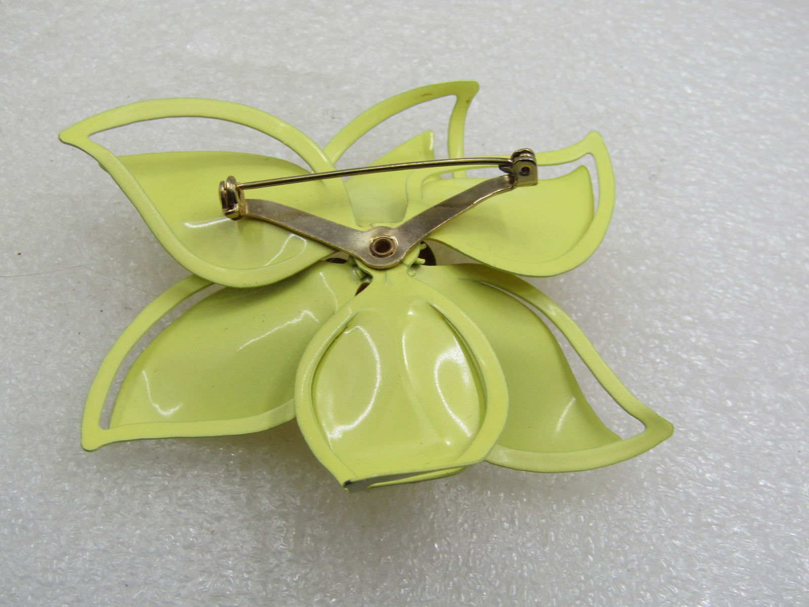 Vintage Yellow Enameled Flower Blossom Brooch, 1960's - 5