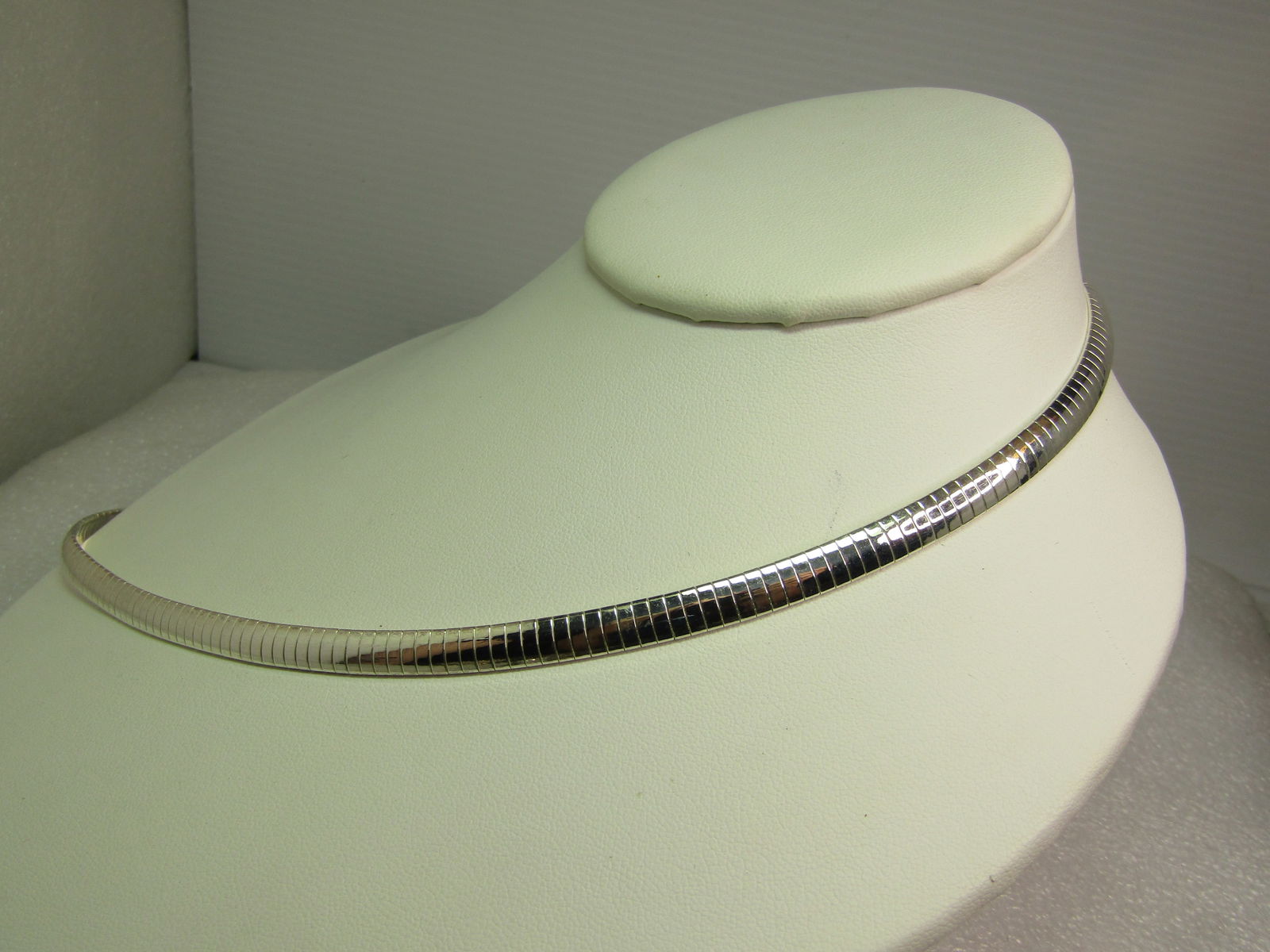 Vintage Silver Tone Omega Necklace, 20", 1980's-1990's - 4