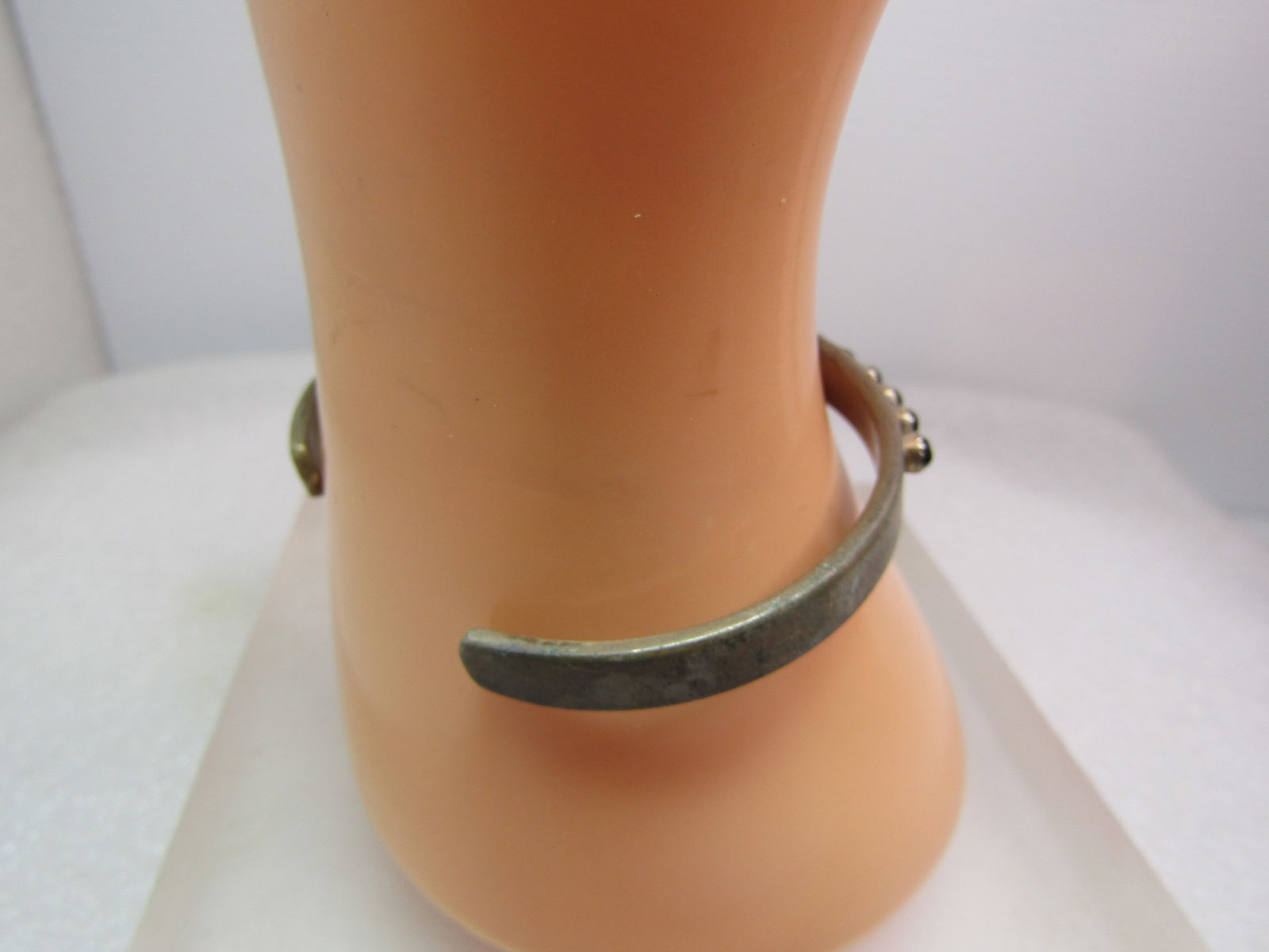 Vintage Sterling Navajo Onyx Cuff Bracelet, 6.5" Signed D. Livingstone, 1980's-1990's - 5