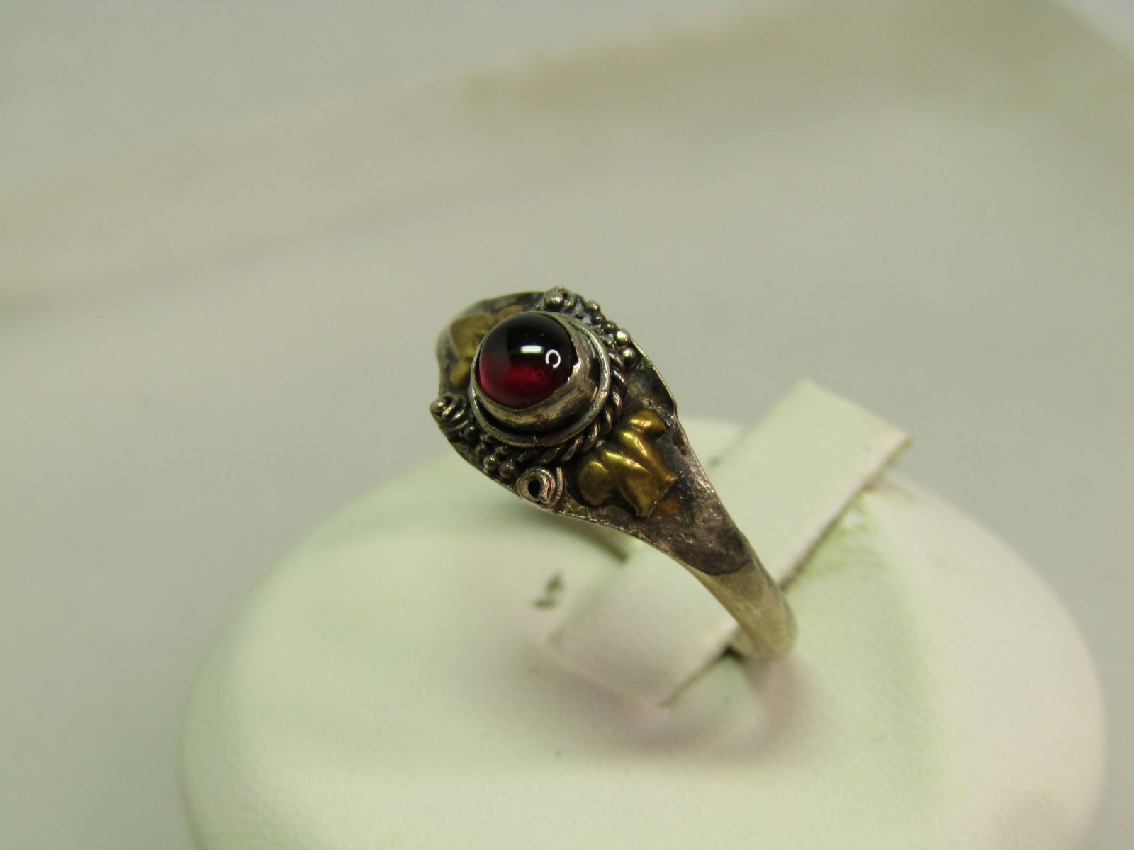 Vintage Sterling Garnet Ring, Sz. 8, Gold Tone Accents, Bali Themed, 1970's-1980's - 3
