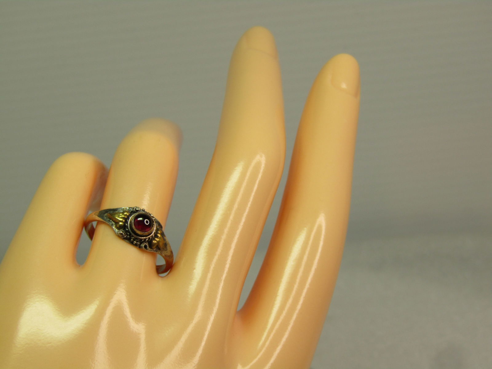 Vintage Sterling Garnet Ring, Sz. 8, Gold Tone Accents, Bali Themed, 1970's-1980's - 7