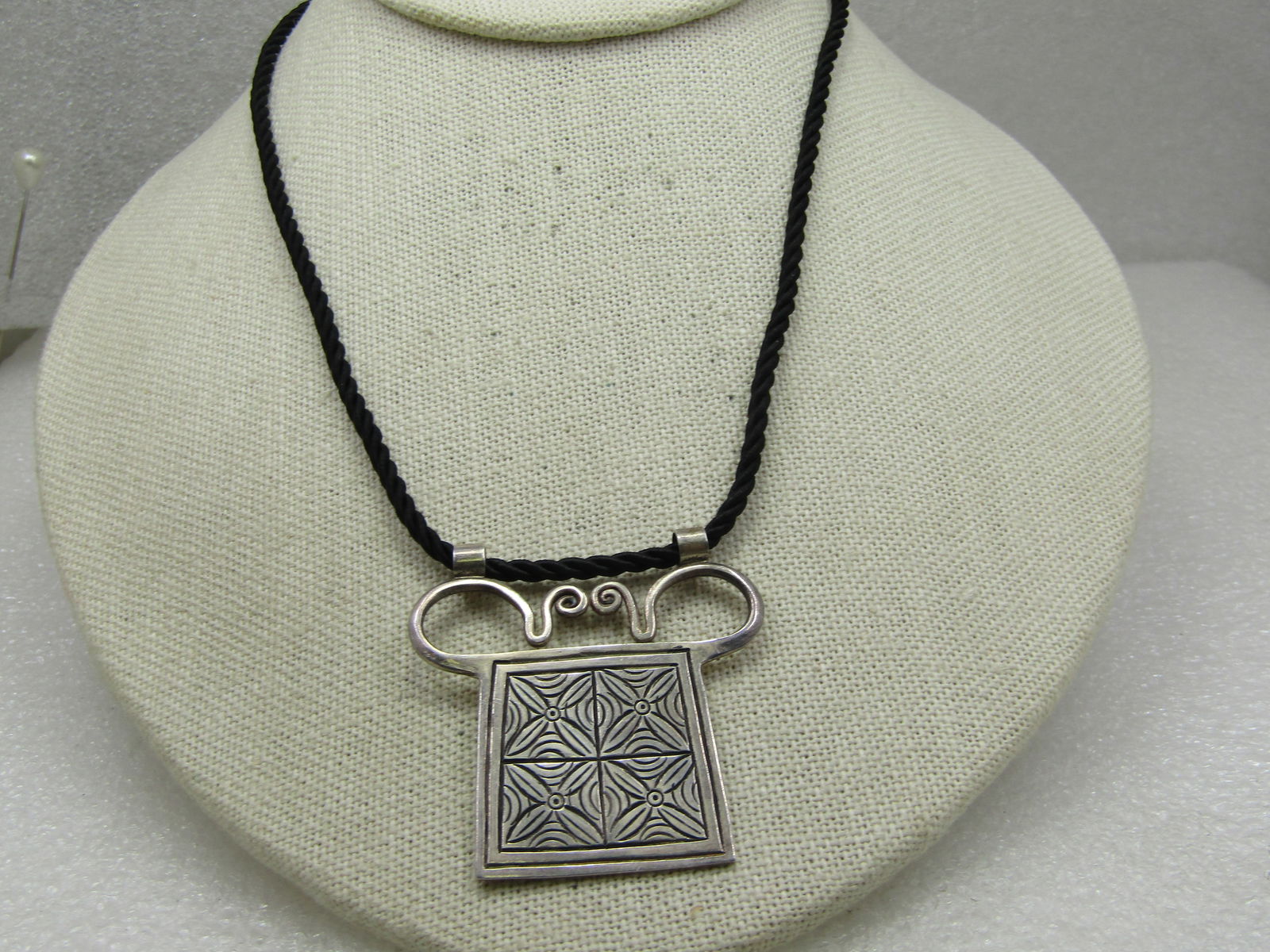 Vintage Sterling Silver Necklace, Bali Vibe, 16.5" - 3