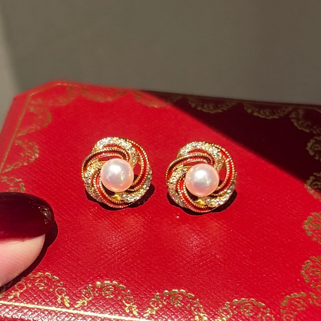 Sunflower Freshwater Pearl Stud Earrings, High-Quality Natural Pearls - 4