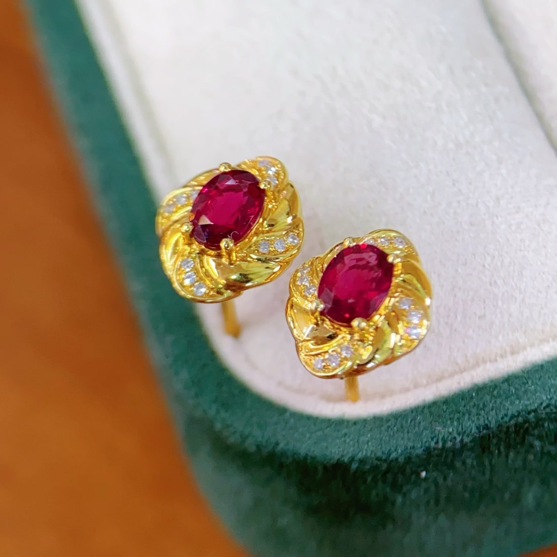 18K Gold Natural Red Tourmaline Stud Earrings, 0.85ct - 3