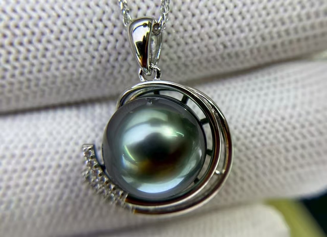 Tahitian Black Pearl Pendant - 3
