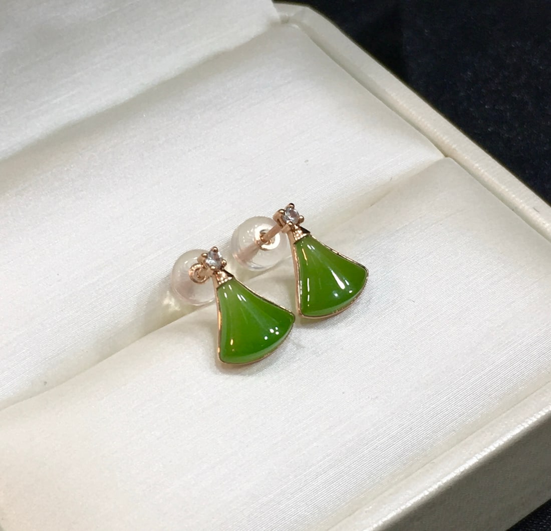 18K Gold Hetian Jade Fan-Shaped Stud Earrings, 8x11mm, Excellent Luster - 2
