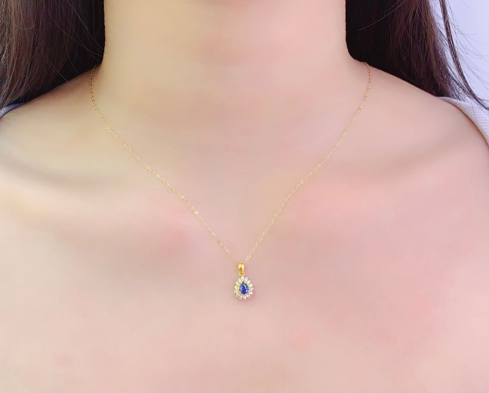 18K Gold Natural Sapphire Pendant, 0.40ct, Diamond Accent - 4