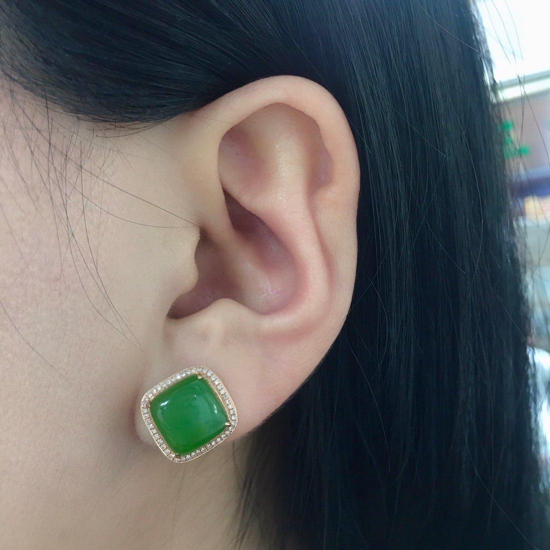18K Gold Diamond-Set Hetian Jade Stud Earrings, 10mm Square, Elegant Design - 6
