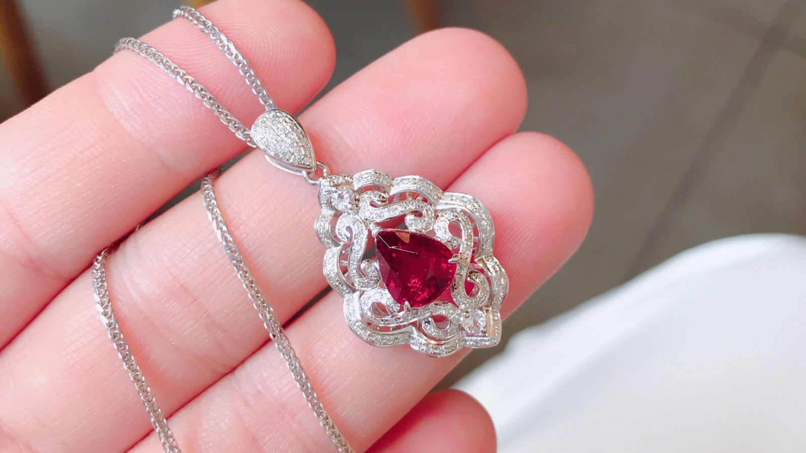 18K Gold Rubellite Tourmaline Pendant with 111 Diamonds and 2 White Sapphires, 2.2 ct Gemstone - 2