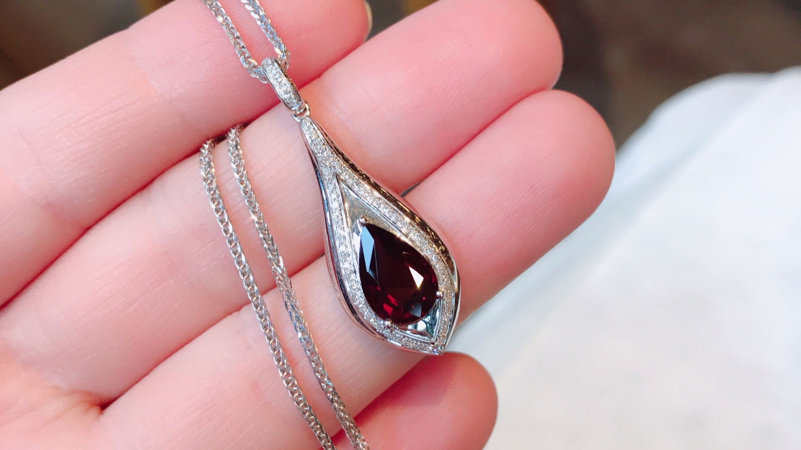 18K Gold Natural Tourmaline Pendant with 68 Diamonds, 1.9 ct Gemstone - 4